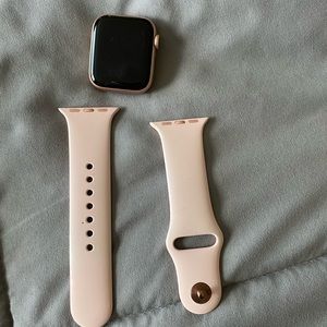 Apple Watch 4 Rose Gold 40mm w/ Celular Data